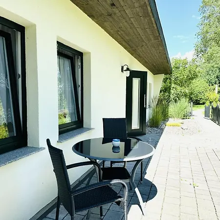 F-1112 Haus Strandnah, Terrasse Casa de Férias